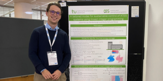 Johannes with his poster at the DGK 2023